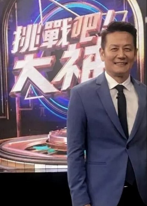 长相甜美身材细嫩 坐在身上舌吻摸奶调情 各种姿势爆草抽插呻吟 叫声淫荡诱惑！ - 猫咪视频
